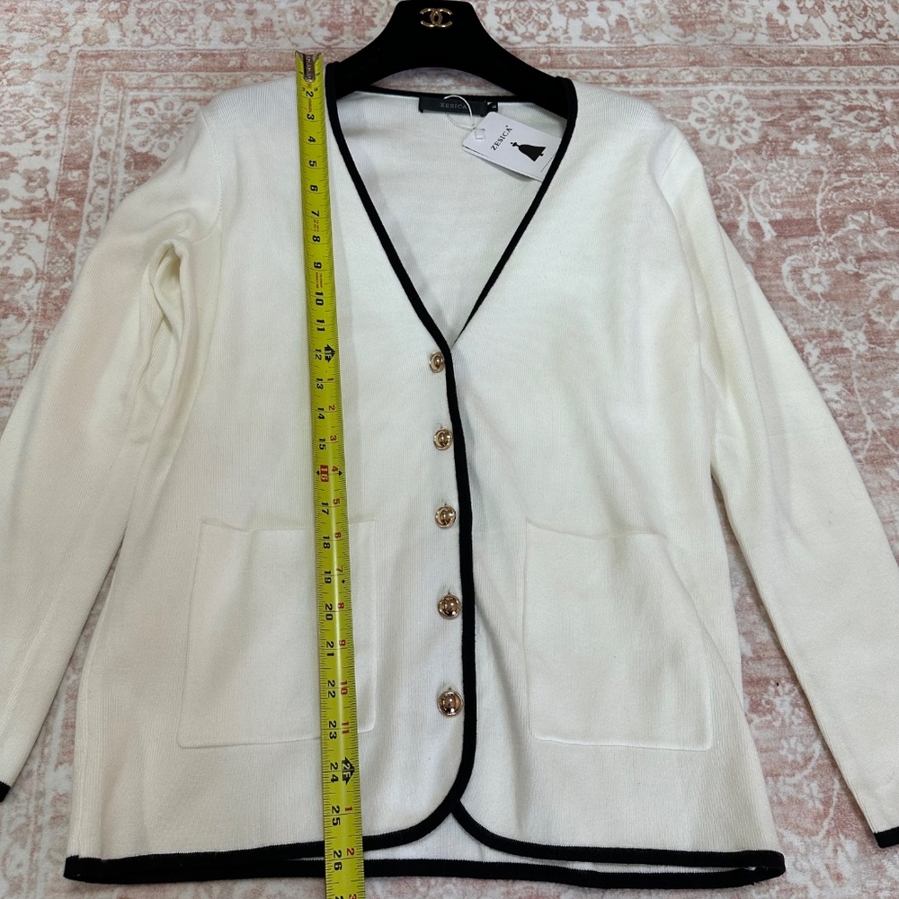 NWT Classy Knit Gold Button Cardigan W/ Black & White Contrast - Picture 7 of 8